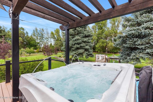 9636 N Idaho Rd, Post Falls, ID 83854