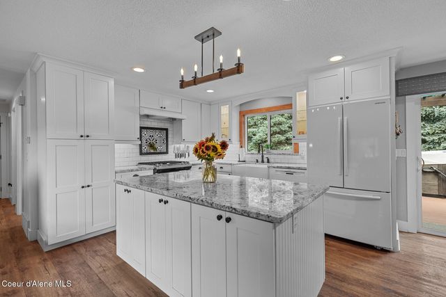 9636 N Idaho Rd, Post Falls, ID 83854