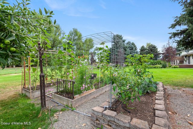 9636 N Idaho Rd, Post Falls, ID 83854