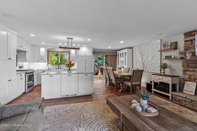 9636 N Idaho Rd, Post Falls, ID 83854