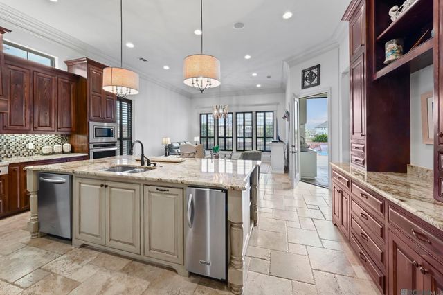 3225 Grand Way Ave, Baton Rouge, LA 70810