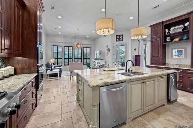 3225 Grand Way Ave, Baton Rouge, LA 70810