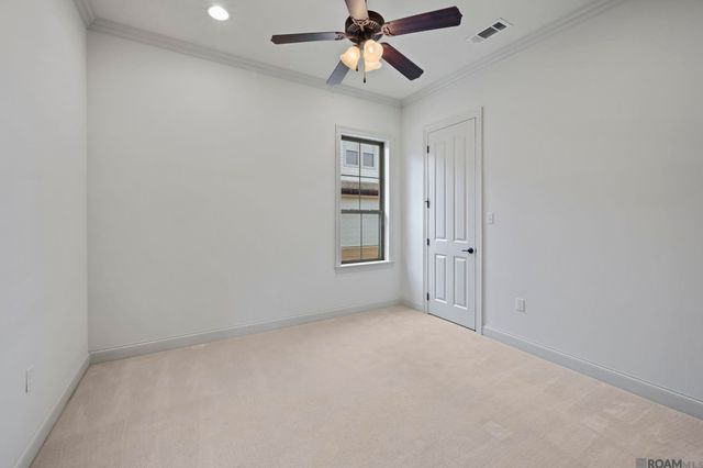 3225 Grand Way Ave, Baton Rouge, LA 70810