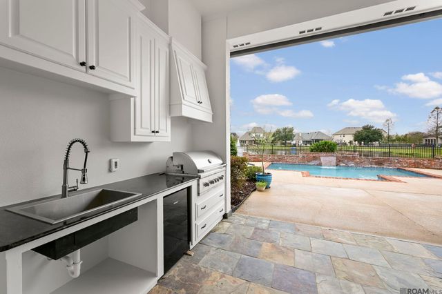 3225 Grand Way Ave, Baton Rouge, LA 70810