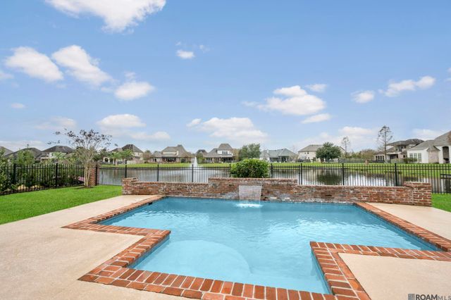 3225 Grand Way Ave, Baton Rouge, LA 70810