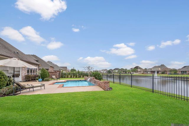 3225 Grand Way Ave, Baton Rouge, LA 70810