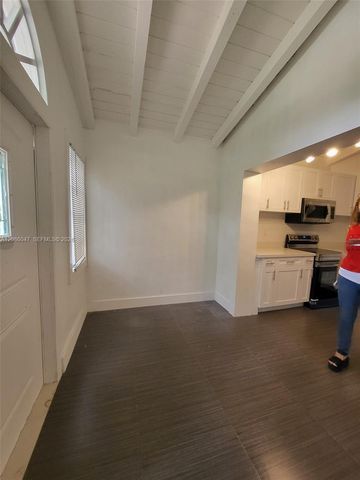 4431 SW 10th Street, Miami, FL 33134