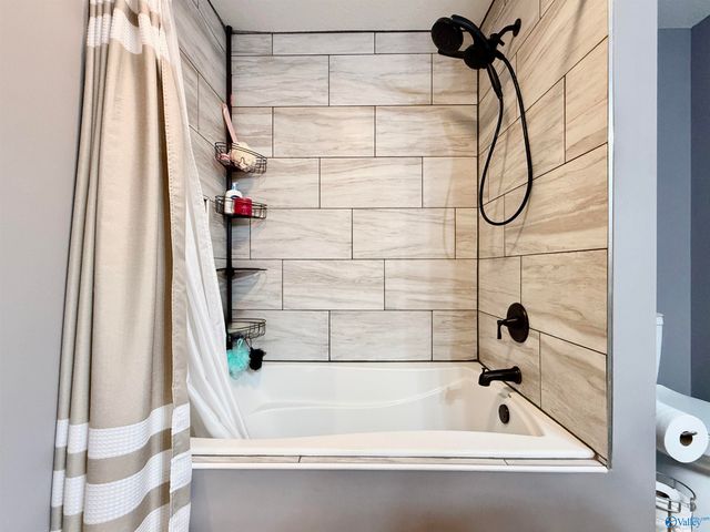 2364 Kuykendall Road, Albertville, AL 35951