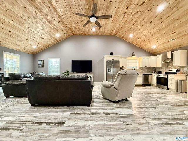 2364 Kuykendall Road, Albertville, AL 35951