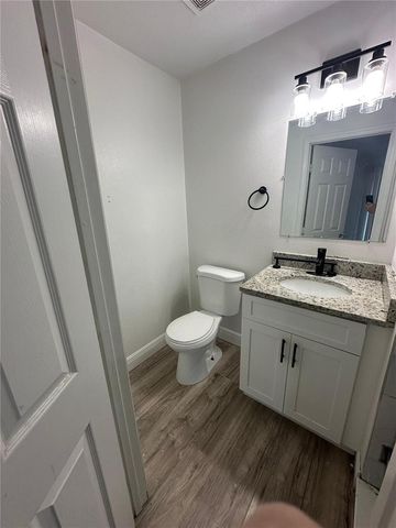 5064 DOWNING STREET 4, Orlando, FL 32839