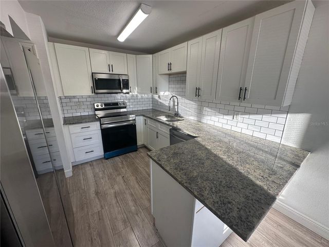 5064 DOWNING STREET 4, Orlando, FL 32839