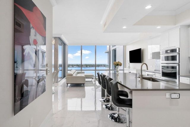 1 Water Club Way 1103, North Palm Beach, FL 33408