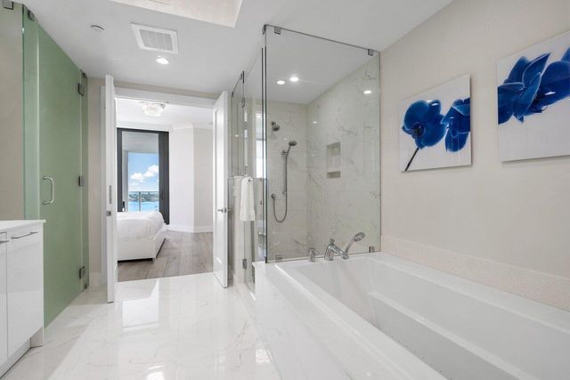 1 Water Club Way 1103, North Palm Beach, FL 33408