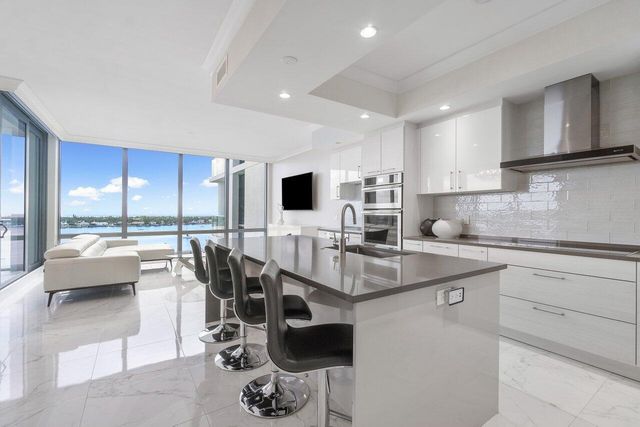 1 Water Club Way 1103, North Palm Beach, FL 33408