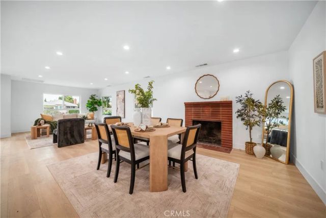 19918 Kittridge St, Winnetka, CA 91306