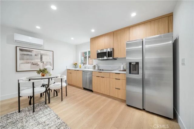19918 Kittridge St, Winnetka, CA 91306