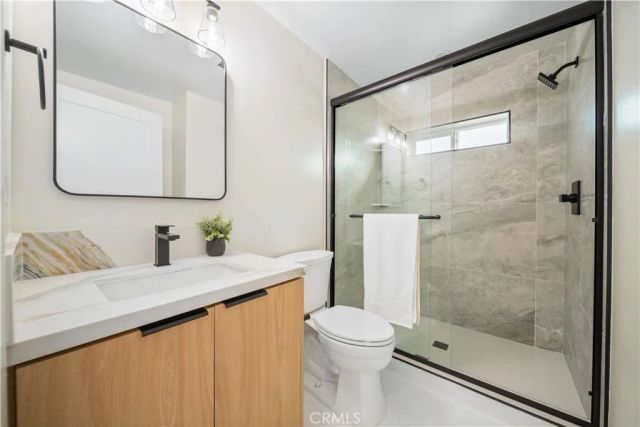 19918 Kittridge St, Winnetka, CA 91306