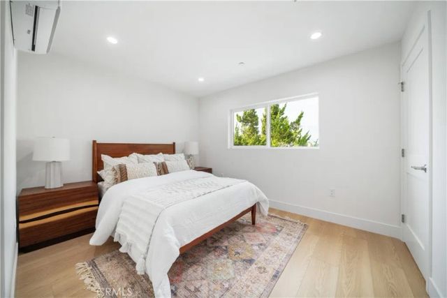 19918 Kittridge St, Winnetka, CA 91306