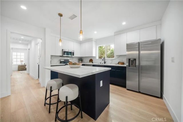 19918 Kittridge St, Winnetka, CA 91306