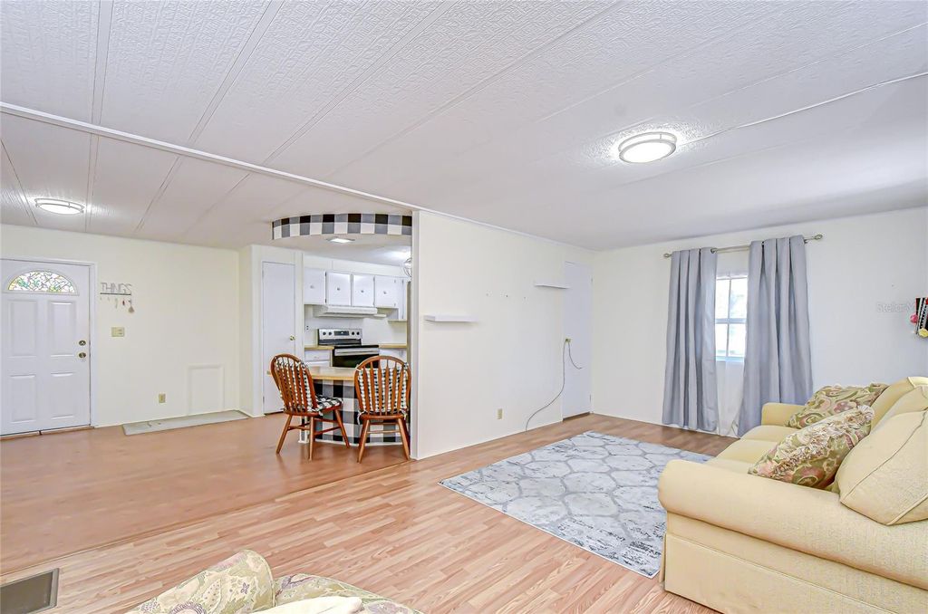 Image 14 of property listing at 5305 POWHATTAN STREET, Zephyrhills, FL 33542