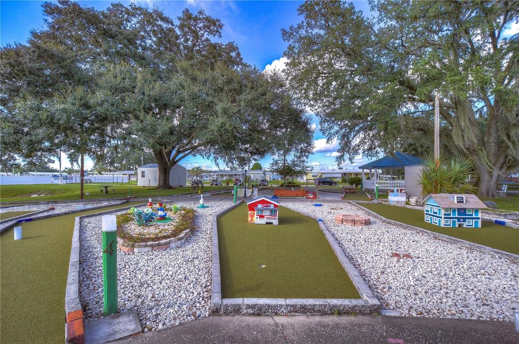 Image 37 of property listing at 5305 POWHATTAN STREET, Zephyrhills, FL 33542