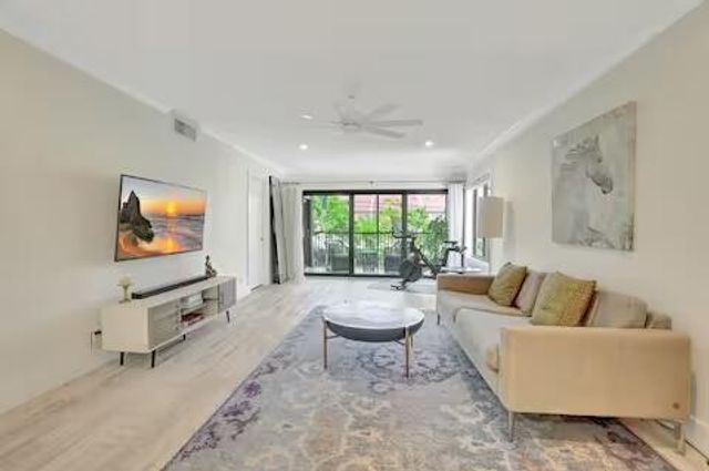 935 Sweetwater Lane 204, Boca Raton, FL 33431