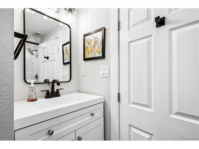 865 Grape St, Denver, CO 80220