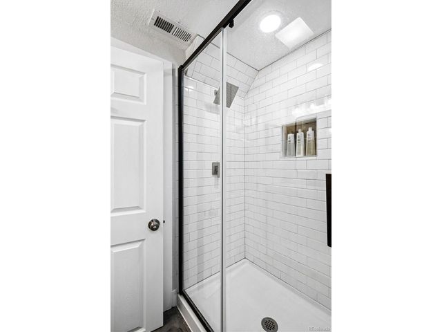 865 Grape St, Denver, CO 80220