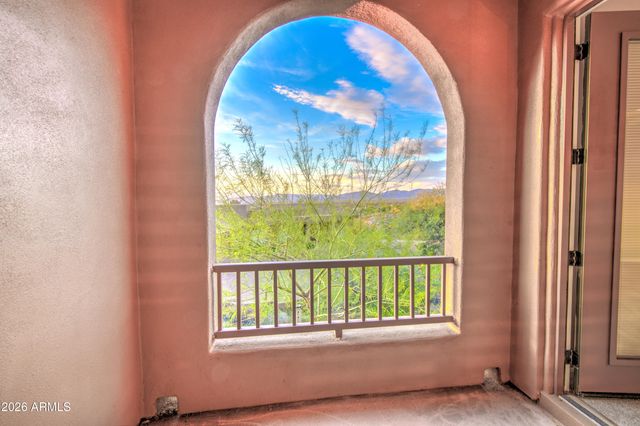 28990 N WHITE FEATHER Lane 140, Scottsdale, AZ 85262