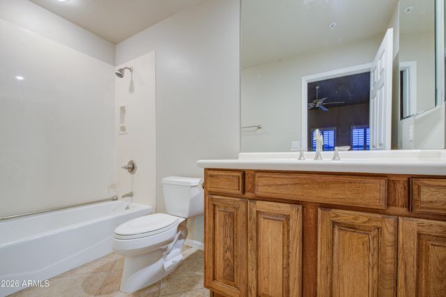 28990 N WHITE FEATHER Lane 140, Scottsdale, AZ 85262