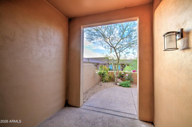 28990 N WHITE FEATHER Lane 140, Scottsdale, AZ 85262