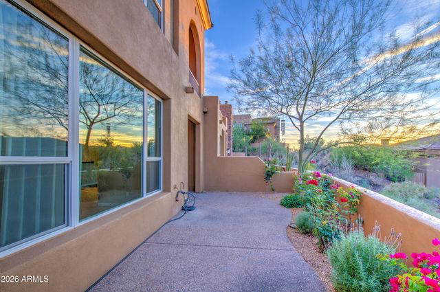 28990 N WHITE FEATHER Lane 140, Scottsdale, AZ 85262