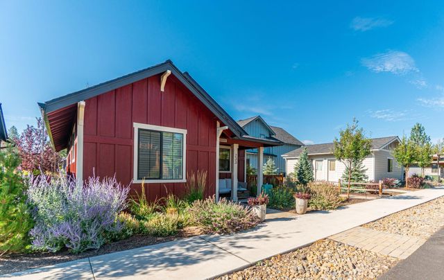 233 W Heising Drive, Sisters, OR 97759