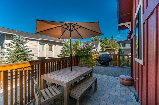 233 W Heising Drive, Sisters, OR 97759