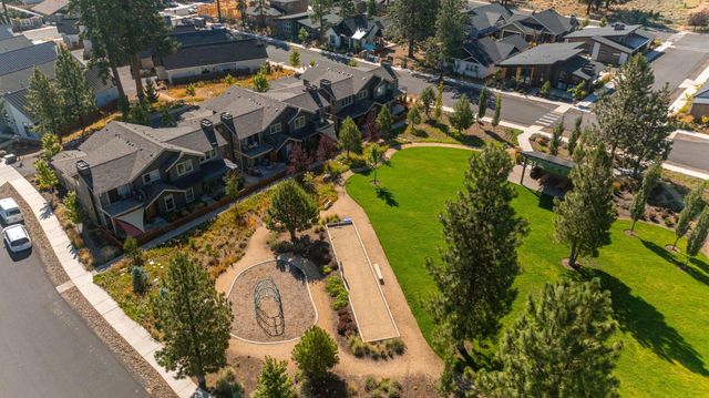 233 W Heising Drive, Sisters, OR 97759