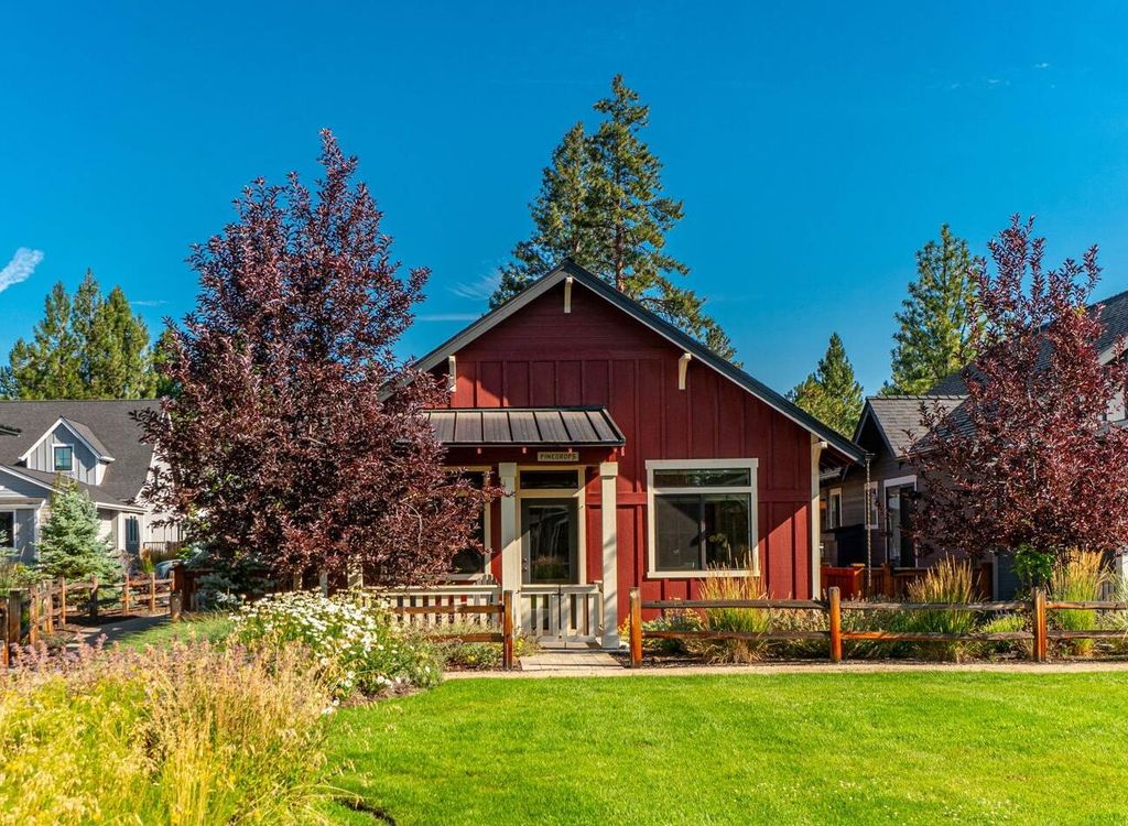 233 W Heising Drive, Sisters, OR 97759