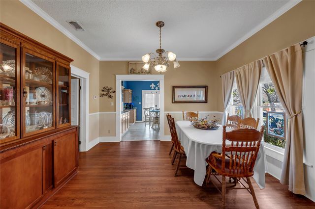 909 Flag ST, Llano, TX 78643