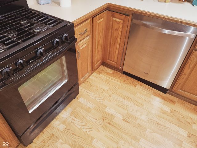 5025 W Edwards Avenue, Indianapolis, IN 46221