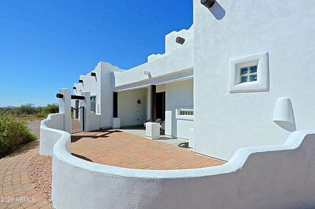 42618 N 3RD Avenue, New River, AZ 85087