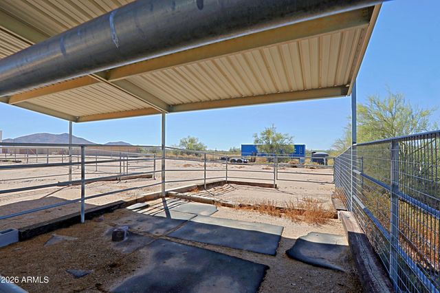 42618 N 3RD Avenue, New River, AZ 85087