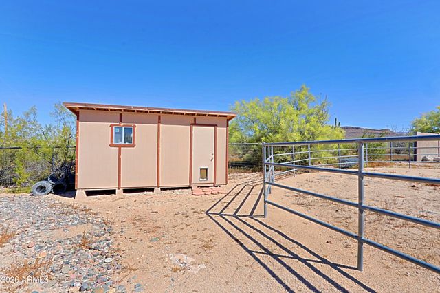 42618 N 3RD Avenue, New River, AZ 85087