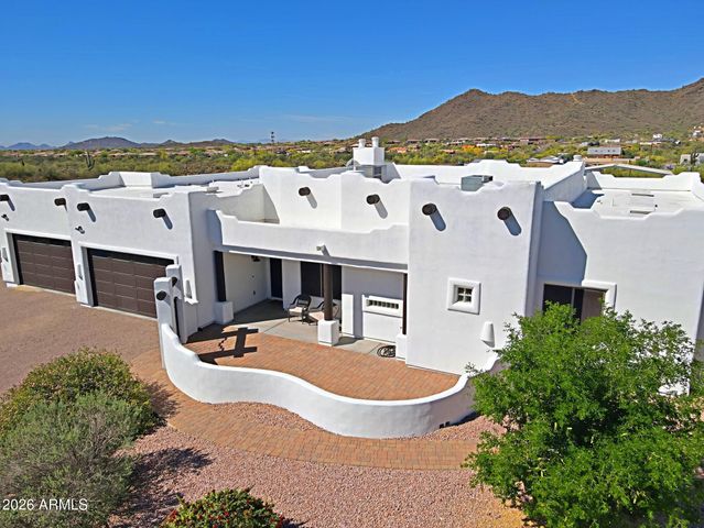 42618 N 3RD Avenue, New River, AZ 85087