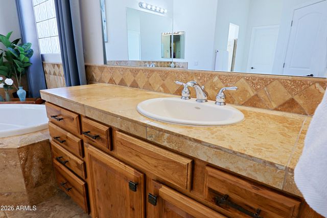 42618 N 3RD Avenue, New River, AZ 85087