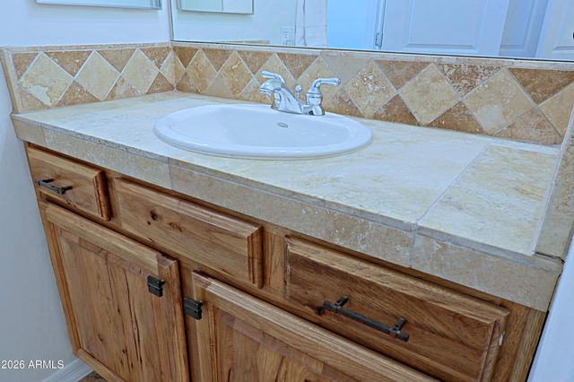 42618 N 3RD Avenue, New River, AZ 85087