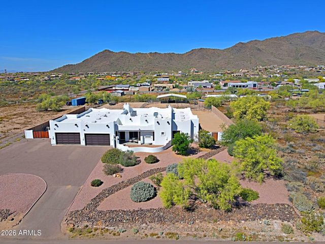 42618 N 3RD Avenue, New River, AZ 85087