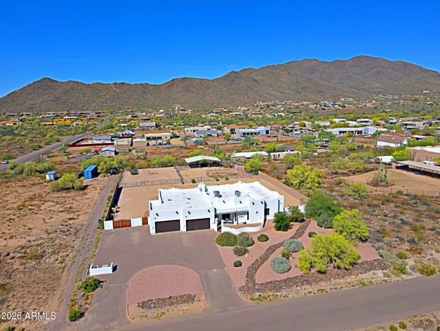 42618 N 3RD Avenue, New River, AZ 85087