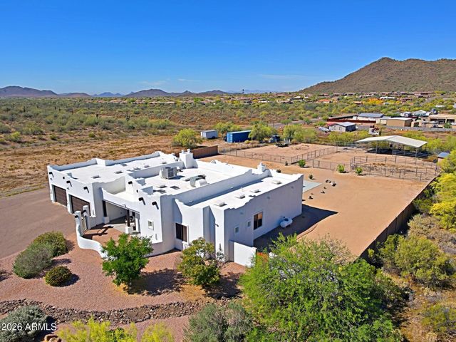 42618 N 3RD Avenue, New River, AZ 85087