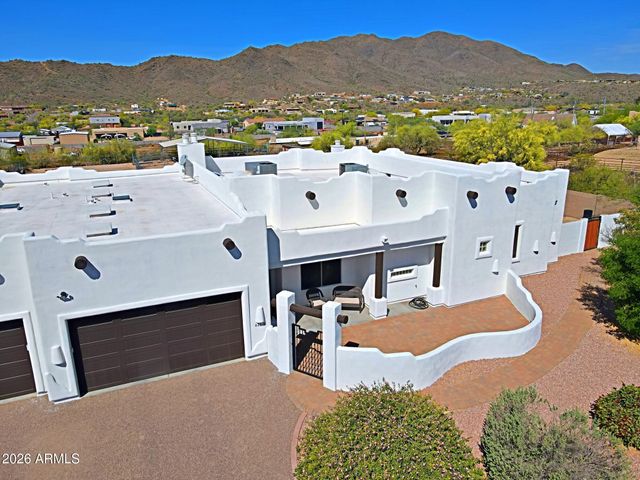 42618 N 3RD Avenue, New River, AZ 85087