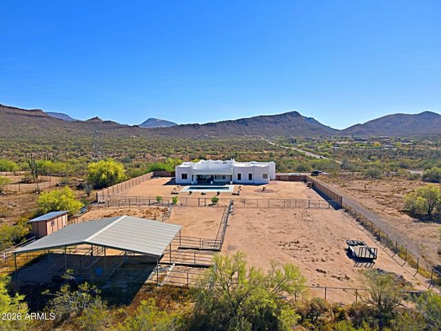 42618 N 3RD Avenue, New River, AZ 85087