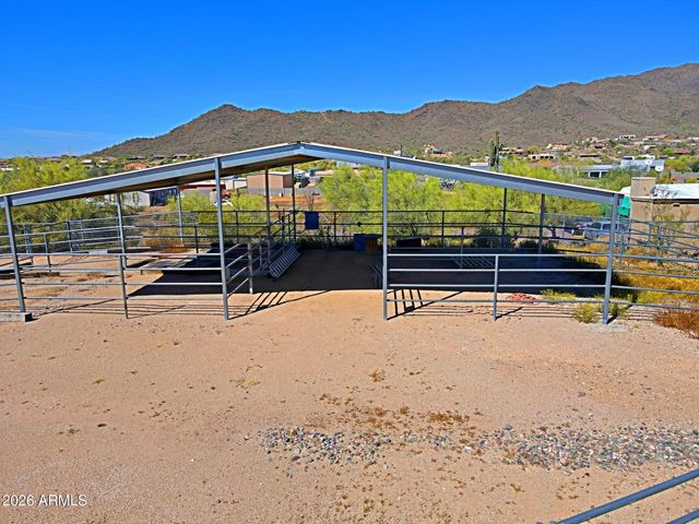 42618 N 3RD Avenue, New River, AZ 85087